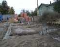 říjen 2009 - Výstavba garáží u nádraží