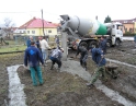 listopad 2009 - Stavba garáží u nádraží