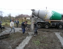 listopad 2009 - Stavba garáží u nádraží
