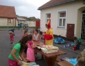 srpen 2012 - Podvečer plný her