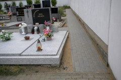 Nové chodníky na hřbitově 22.6.2013