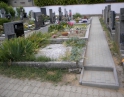 červen 2013 - Nové chodníky na hřbitově