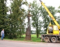 září 2013 - Demontáž kříže na ul. Krhovické