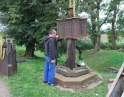 září 2013 - Demontáž kříže na ul. Krhovické