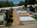 červen 2014 - rekonstrukce chodníků na hřbitově