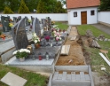 červen 2014 - rekonstrukce chodníků na hřbitově
