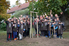 Zasazení stromu mladými hasiči 9.10.2015