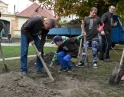 říjen 2015 - Sázení stromu mladými hasiči