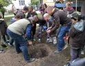 říjen 2015 - Sázení stromu mladými hasiči
