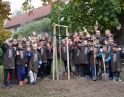 říjen 2015 - Sázení stromu mladými hasiči